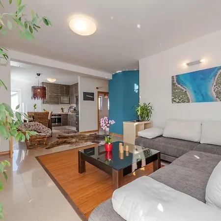 Romantic Oasis * 扎达尔