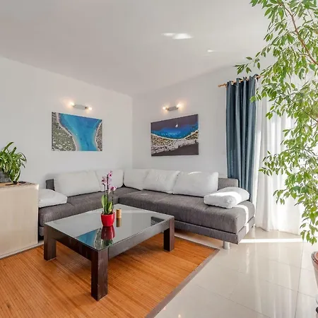 Romantic Oasis Apartamento Zadar