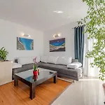 Romantic Oasis Apartment Zadar