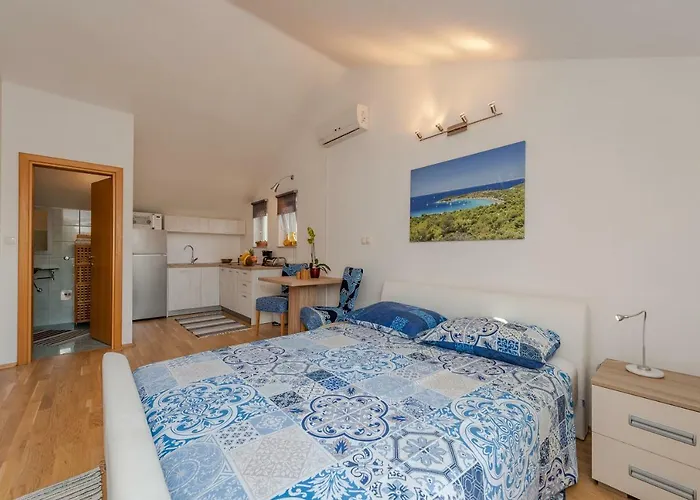 Apartment Romantic Oasis