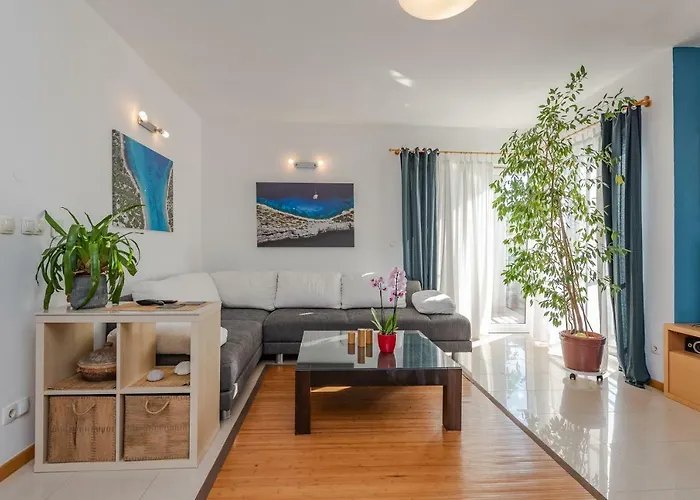 Romantic Oasis Apartment