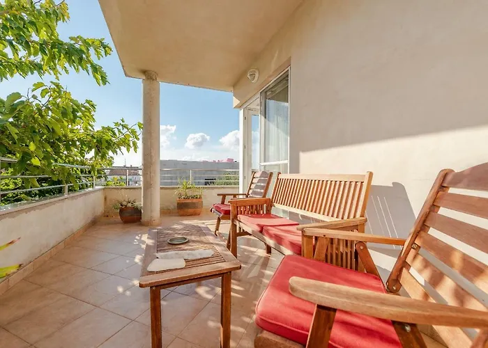 Apartment Romantic Oasis *